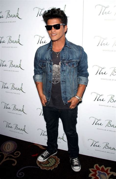 bruno mars grösse|Bruno Mars Body Measurements Height Weight Shoe。